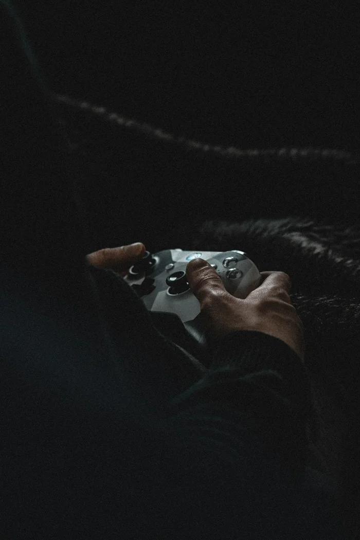 A controller, ready to play